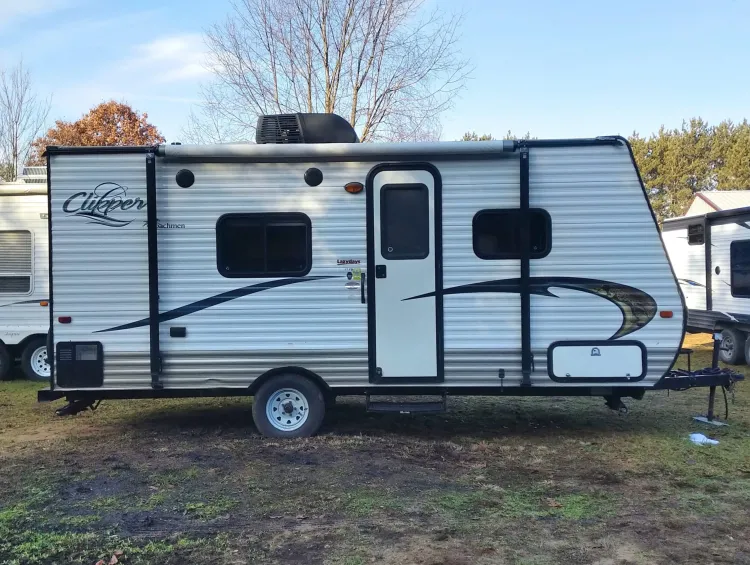 2014 21' Coachmen Clipper 17FQ