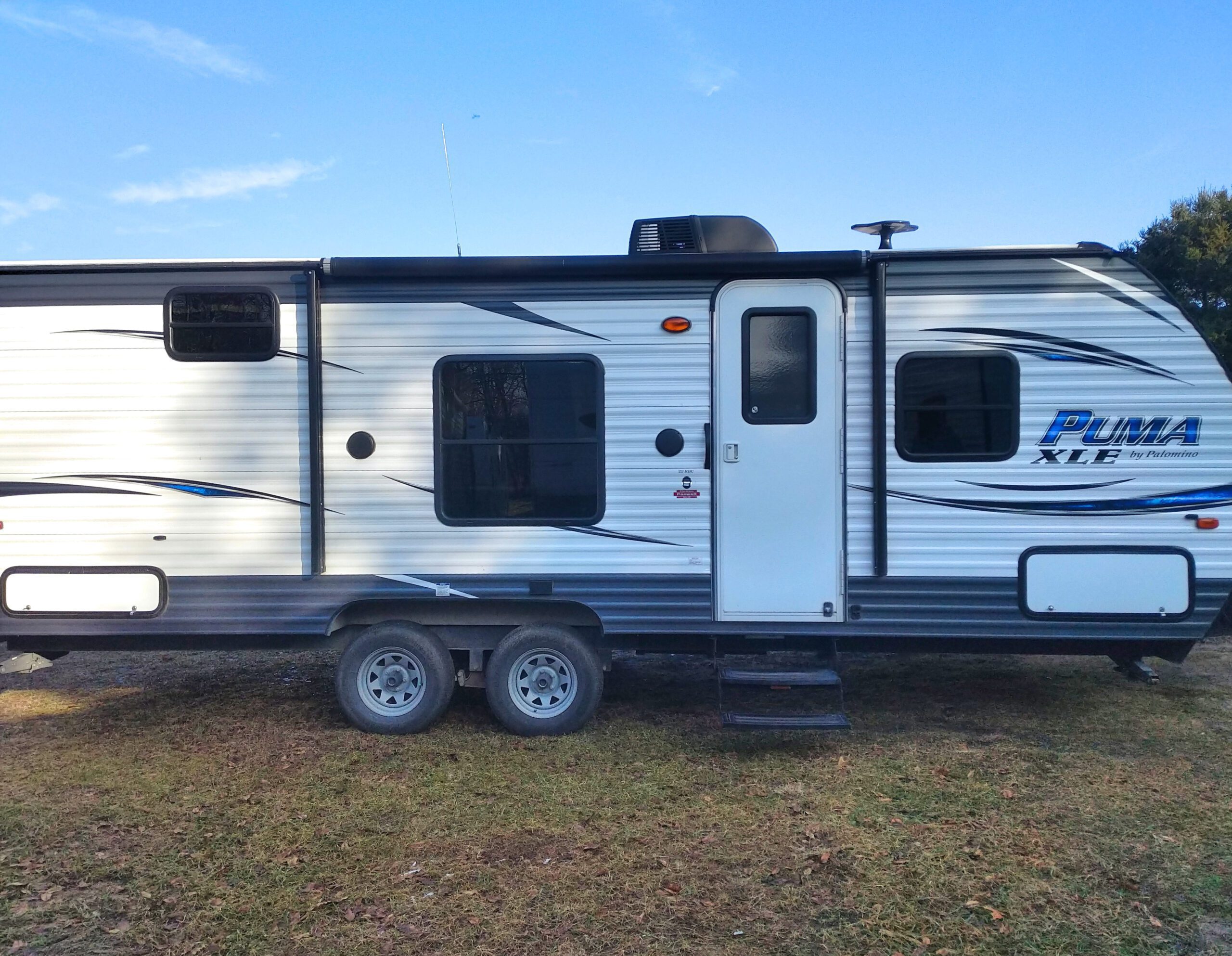 2014 21′ Coachmen Clipper 17FQ